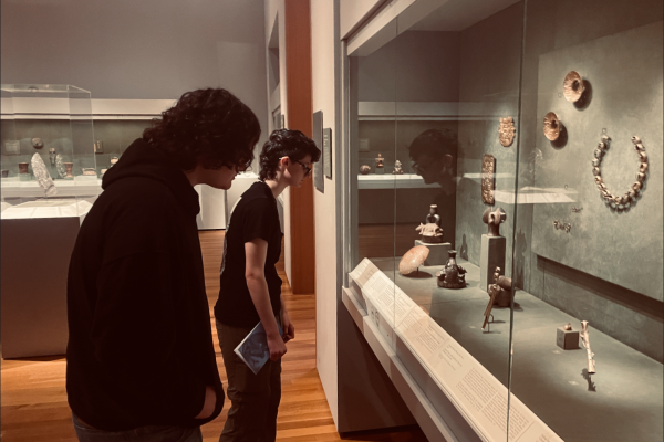 Pictured here are students from Professor Rivas’s HISTART 2005 class (Pre-Hispanic and Early Modern Latin American Art) closely viewing ancient Andean material in the Ancient Americas galleries at the Cleveland Museum of Art.   