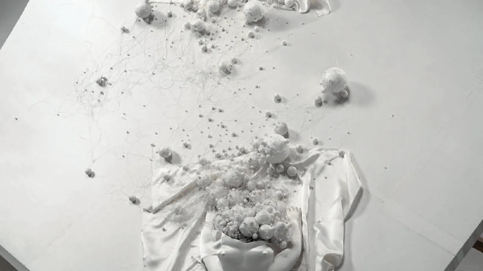 white sculpture
