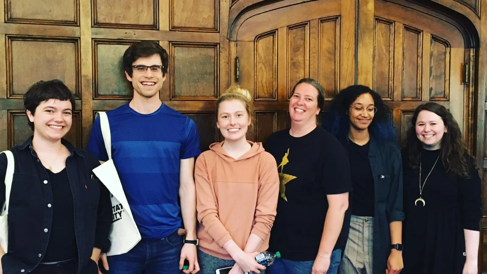six graduating seniors in the history of art department