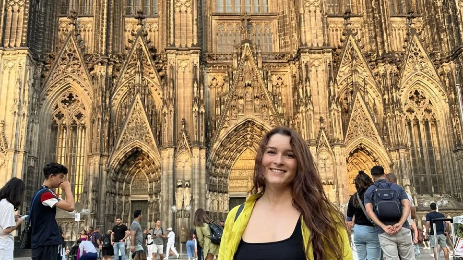 PhD Student Emilela Thomas