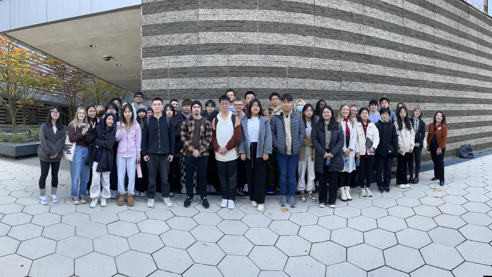 Professor Christina Burke Mathison and Class outside the Cleveland Museum of Art
