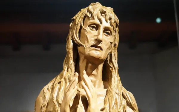 sculpture of Mary Magdelene 