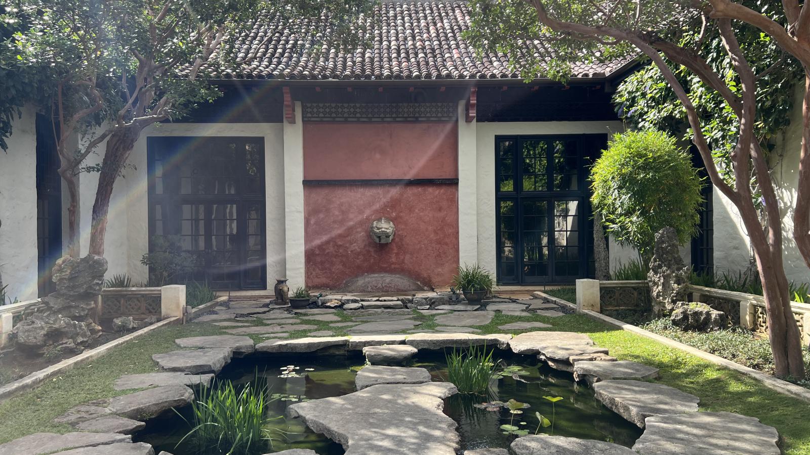 The Joanna Lau Sullivan Chinese Courtyard at the Honolulu Museum of Art