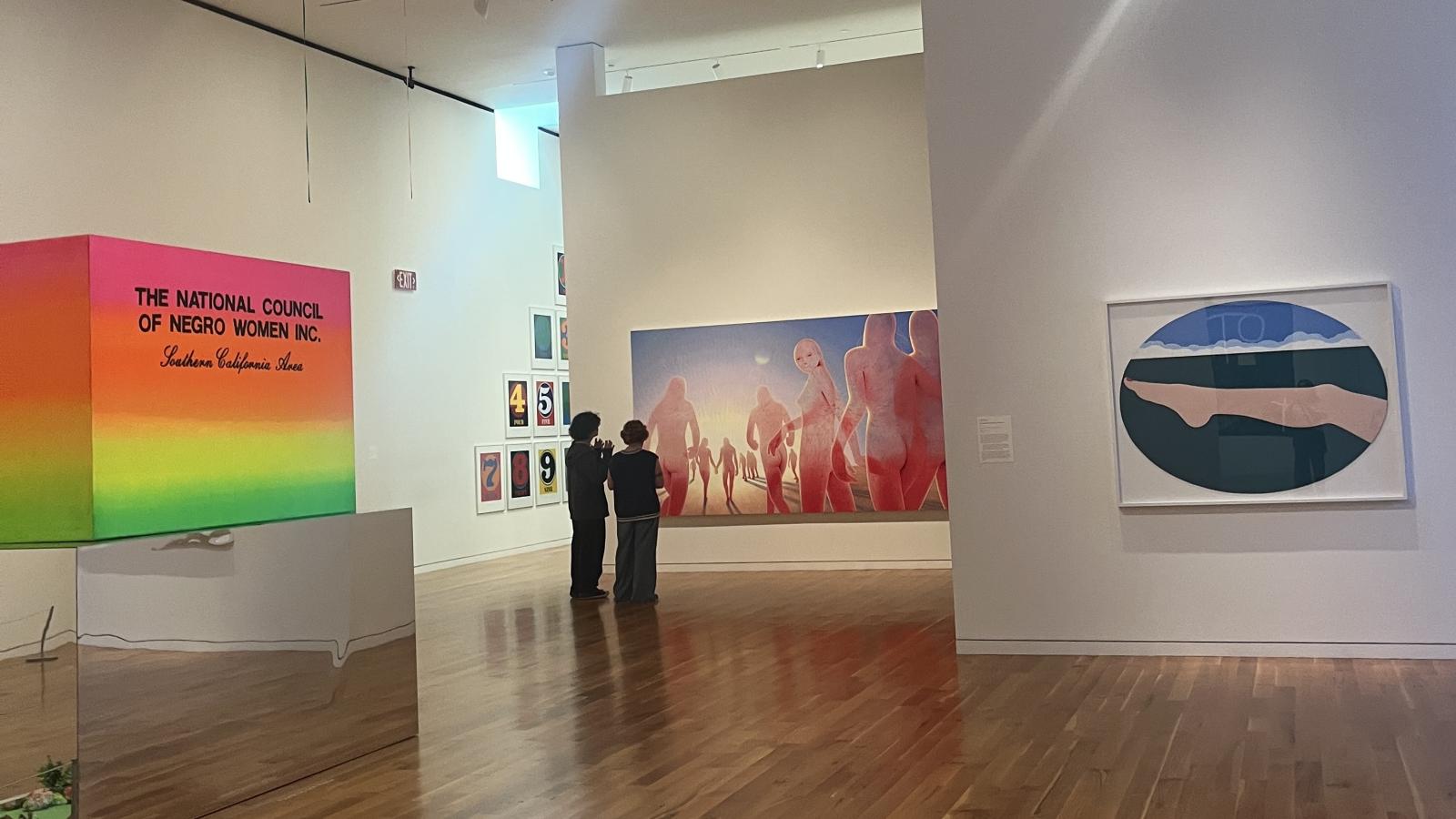 The inside of the columbus art museum